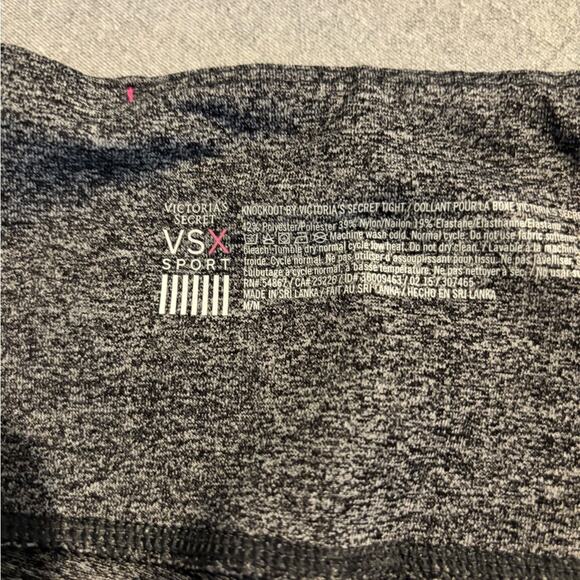 Victoria's Secret VSX Sport Gray Leggings Size Medium - Picture 2 of 6